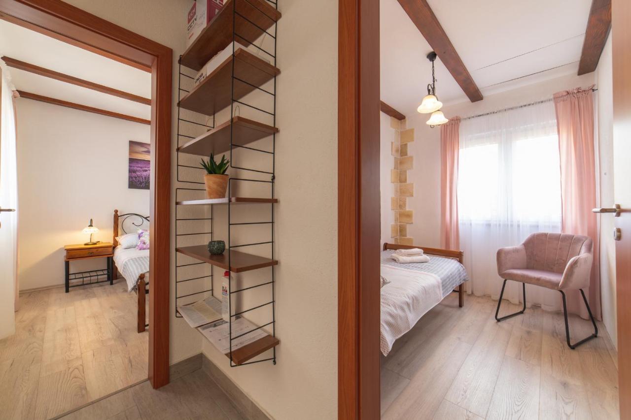 Holiday Home Sego With Private Pool Veliki Brocanac Buitenkant foto